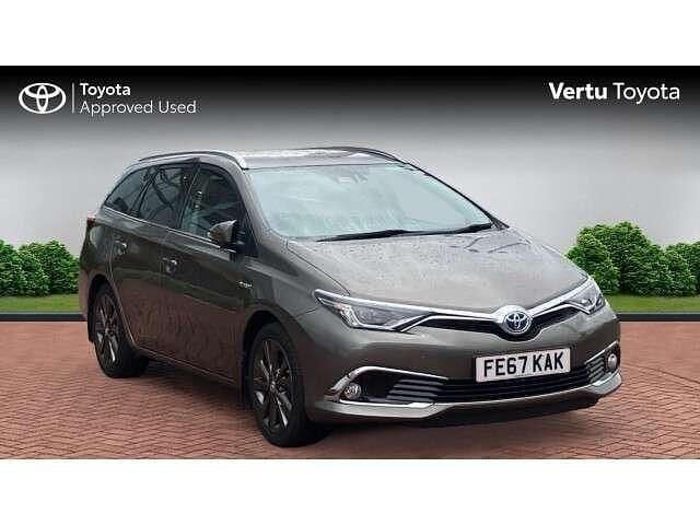 Other Used 2017 Toyota Auris Hybrid Sport Estate | £12,158 (Fair price) - Image 1/4
