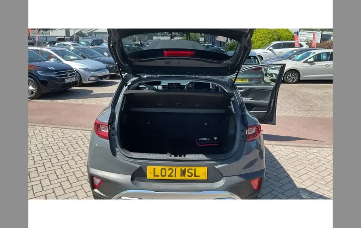 Used Kia Stonic GT-Line 117 HP (86 kW) 2021 Grey SUV