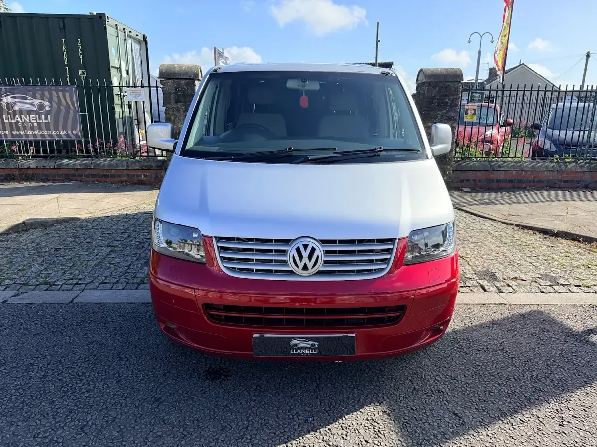 Used VW Caravelle SE 130 HP (95 kW) 2004 Silver Van