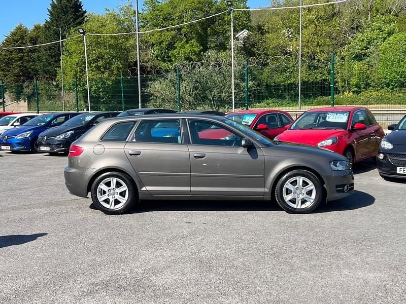 Begagnad Audi A3 2012 Grå Halvkombi