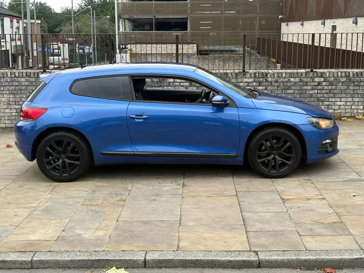 Used VW Scirocco 157 HP (115 kW) 2010 Blue Coupe