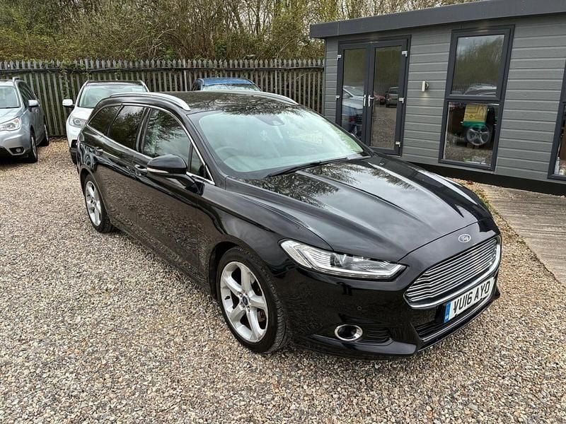 Used Ford Mondeo Titanium 180 HP (132 kW) 2016 Black Estate