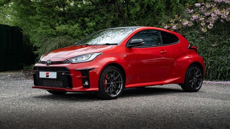 Used Toyota Yaris 2021 Red Hatchback