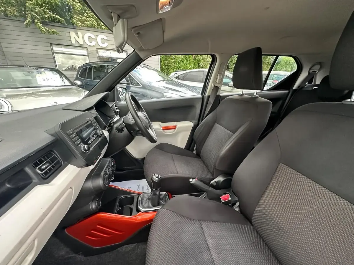 Used Suzuki Ignis SZ3 90 HP (66 kW) 2019 Black SUV
