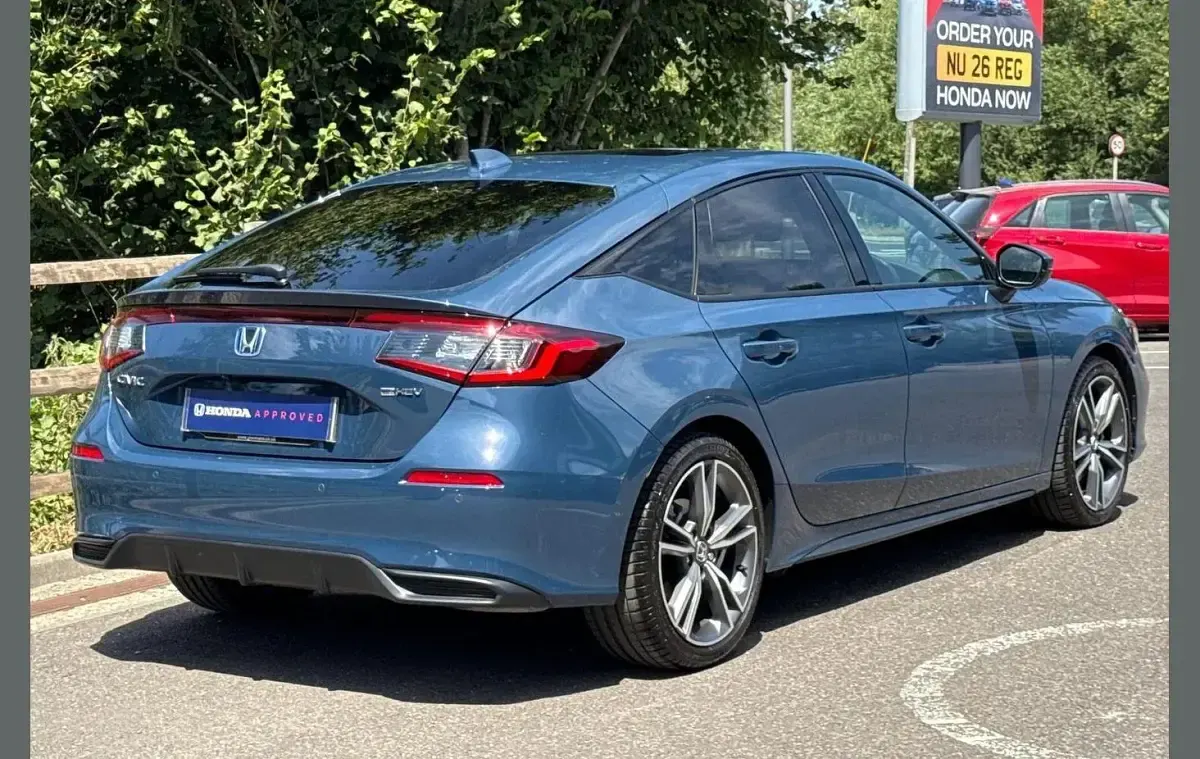 Used Honda Civic Advance 143 HP (105 kW) 2026 Seabed blue Hatchback
