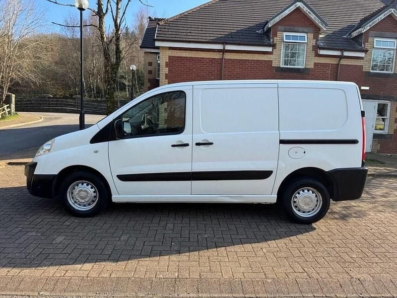Used Peugeot Expert 90 HP (66 kW) 2014 White Van