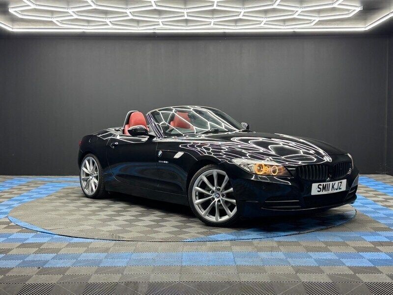 Black Used 2011 BMW Z4 Cabriolet | £7,890 (Fair price) - Image 1/4