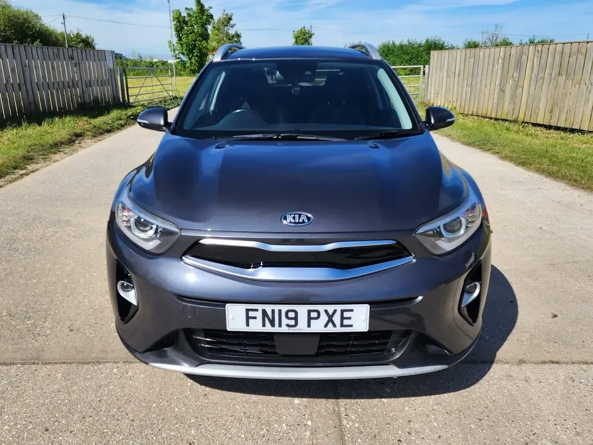 Used Kia Stonic 118 HP (86 kW) 2019 Grey SUV