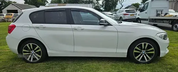 Used BMW 118 Sport Line 134 HP (98 kW) 2015 White Hatchback