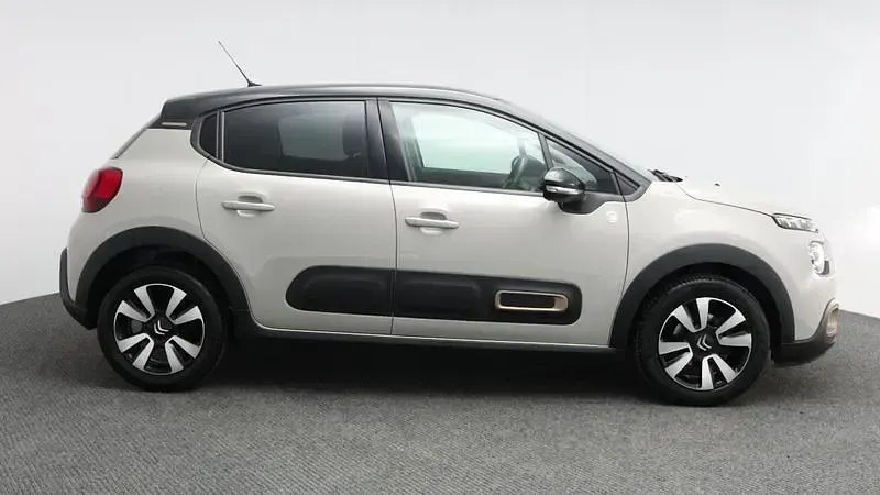 Used Citroën C3 PureTech 82 HP (60 kW) 2023 Beige Hatchback