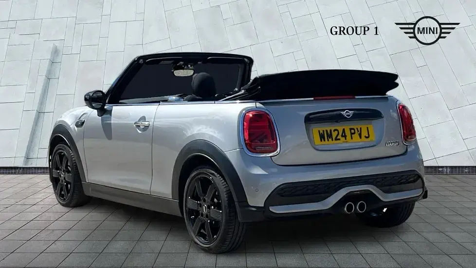 Usado Mini Cooper S Classic 176 HP (129 kW) 2024 Prateado Citadino