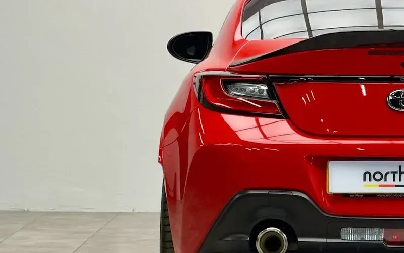 Used Toyota GR86 235 HP (172 kW) 2023 Red Coupe