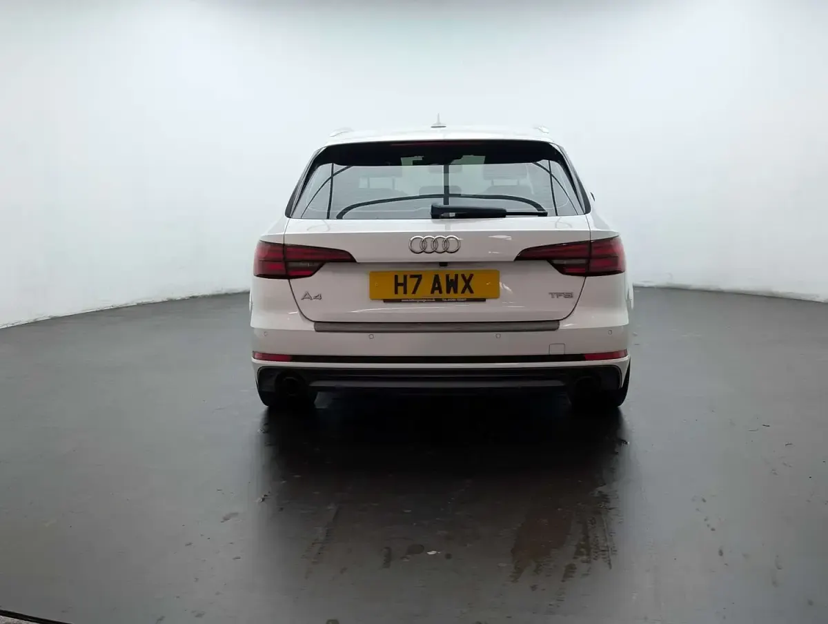 Used Audi A4 S-Line 190 HP (139 kW) 2018 White Estate
