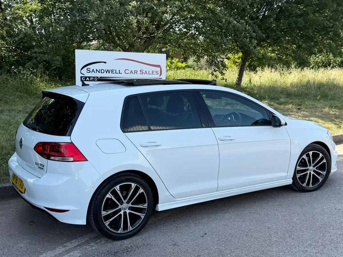 Used VW Golf VII R-line 2016 White Hatchback