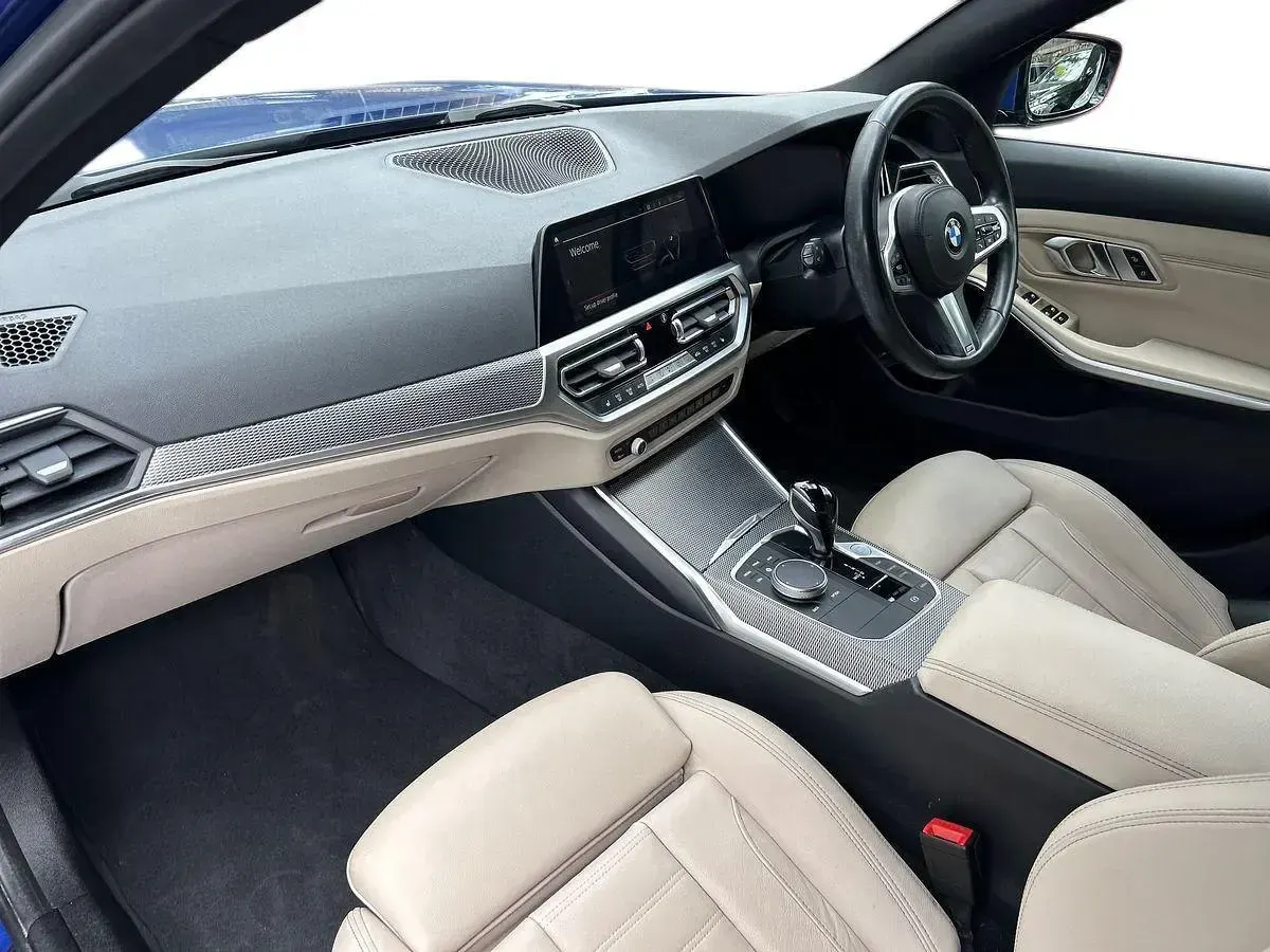 Usado BMW 320 M Sport 187 CV (137 kW) 2022 Azul Familiar