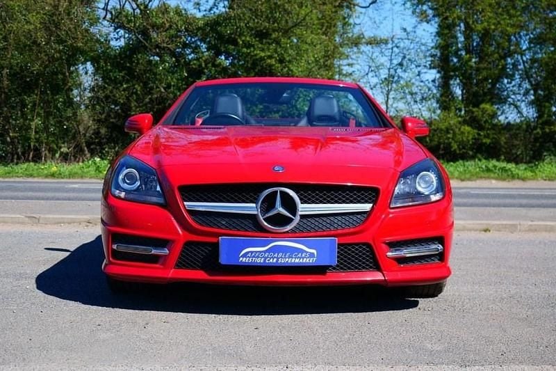 Used Mercedes SLK250 AMG 2015 Red Cabriolet
