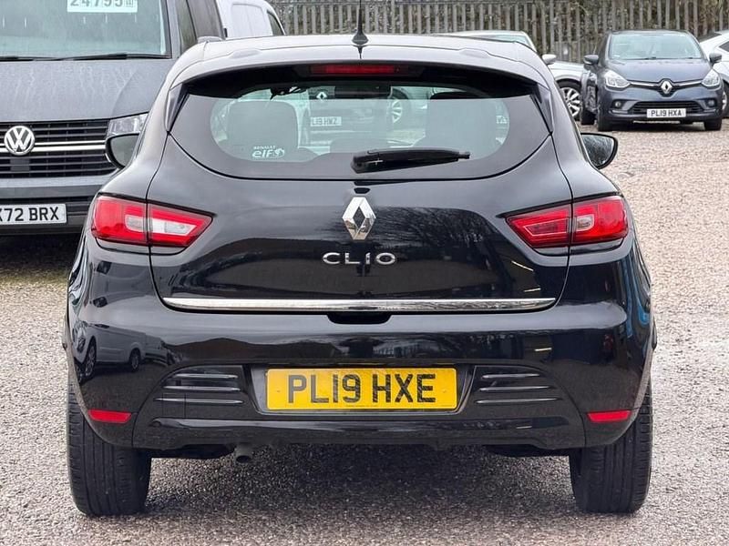 Used Renault Clio IV Play 90 HP (66 kW) 2019 Black Hatchback