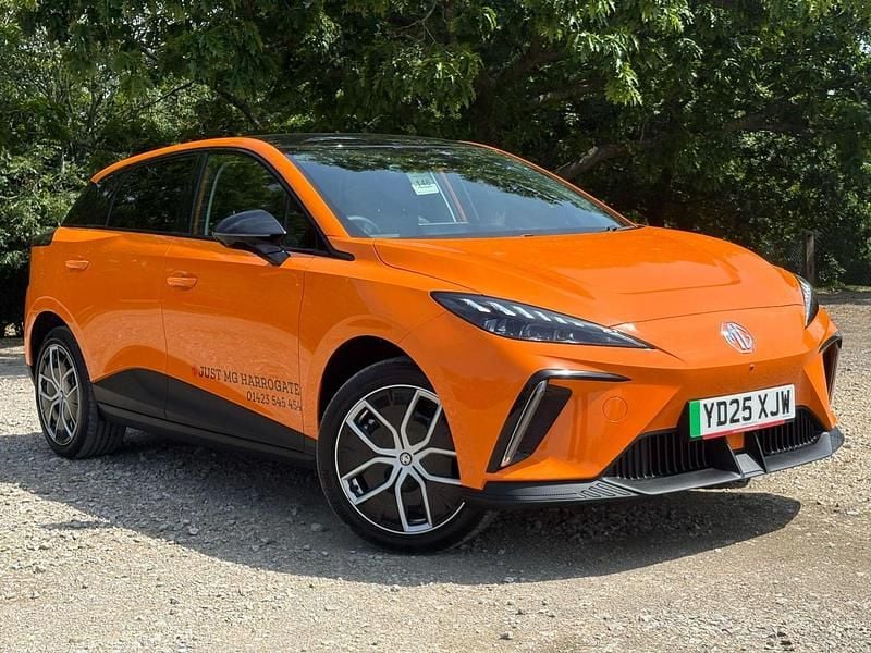 Orange Used 2025 MG MG4 EV Trophy Hatchback | £24,795 - Image 1/4