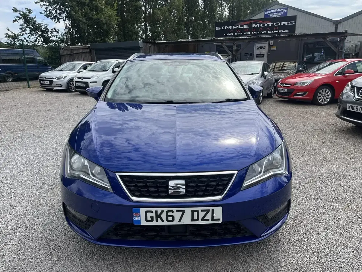 Used Seat Leon ST SE Dynamic 115 HP (84 kW) 2017 Blue Estate