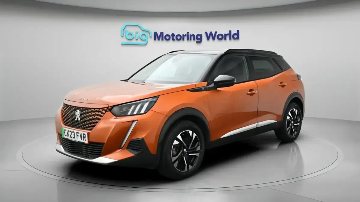 Used Peugeot e-2008 GT 98 kW (134 HP) 2023 Orange SUV