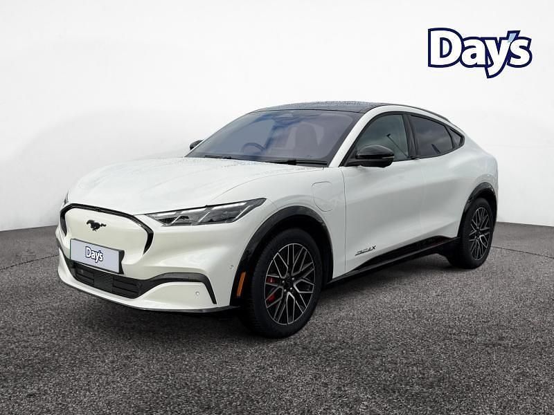 Used Ford Mustang Mach-E Extended Range 216 kW (294 HP) 2024 White SUV