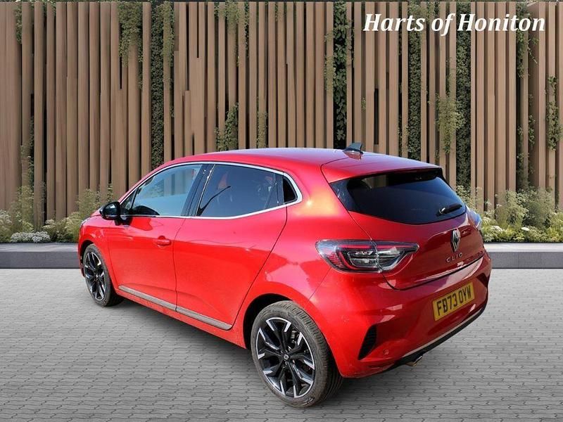 Used Renault Clio V Techno 2023 Red Hatchback