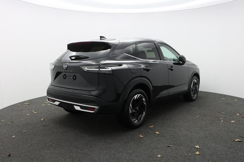 New Nissan Qashqai N-Connecta 140 HP (102 kW) 2025 Black SUV