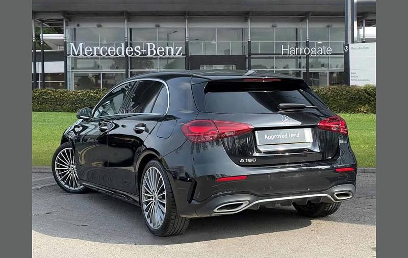 Used Mercedes A180 AMG Line Premium Plus 134 HP (98 kW) 2024 Black Hatchback