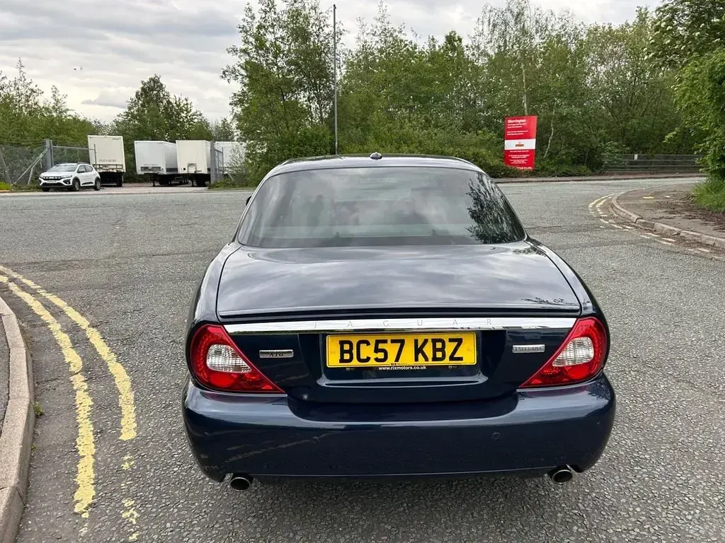 Used Jaguar XJ Executive 2008 Blue Sedan