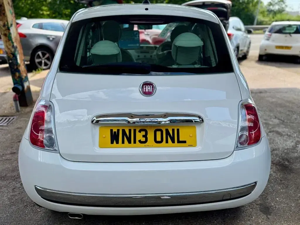 Used Fiat 500 Lounge 69 HP (50 kW) 2013 White Hatchback