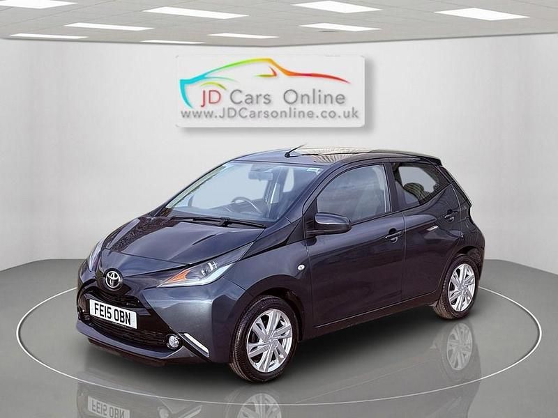 Grey Used 2015 Toyota Aygo x-press Hatchback | £6,495 (A bit pricey) - Image 1/4