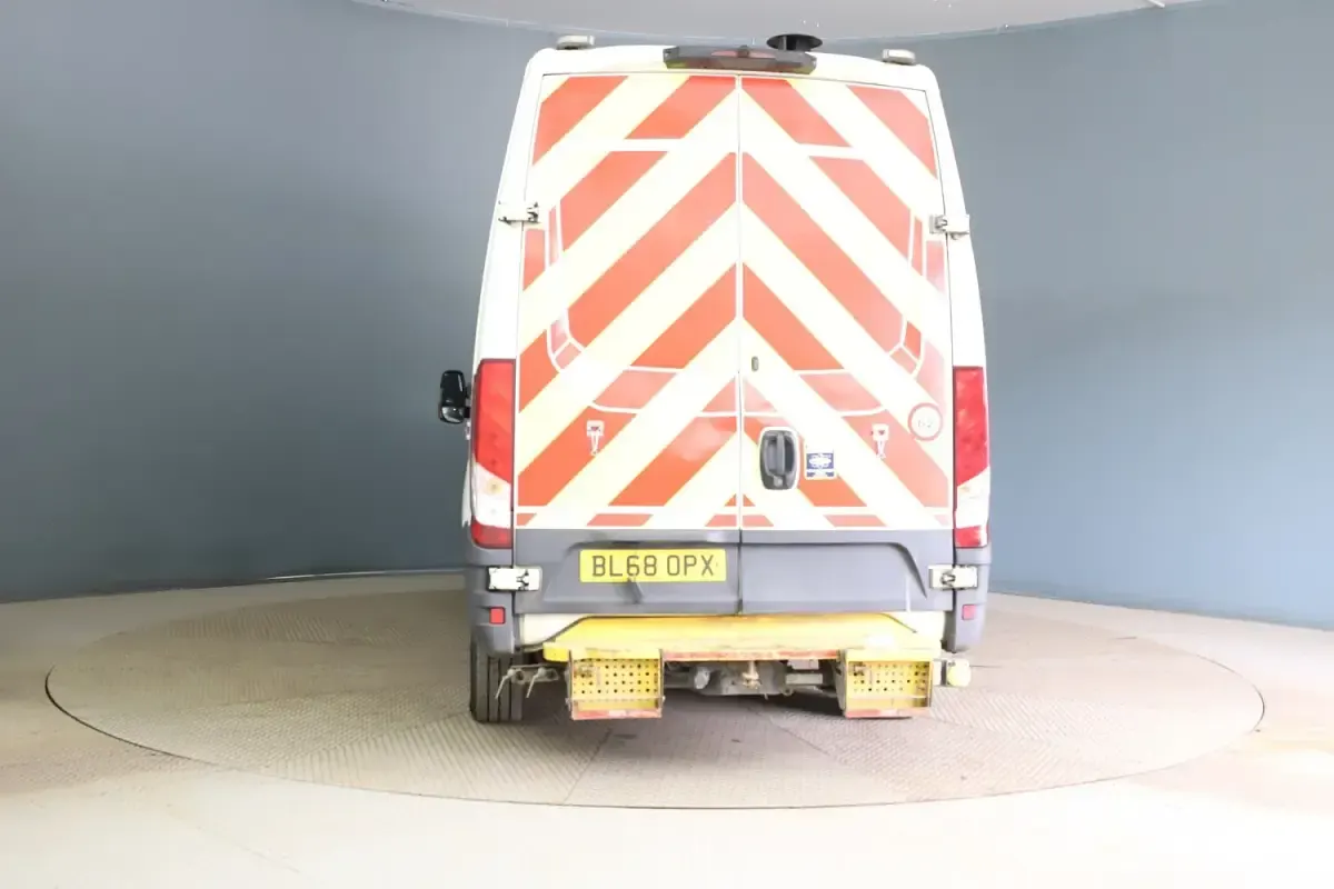 Begagnad Iveco Daily 2019 Vit Van