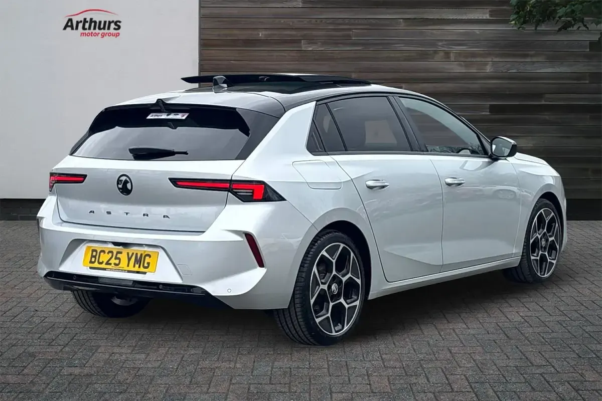 Used Vauxhall Astra Ultimate 130 HP (95 kW) 2025 Grey Hatchback