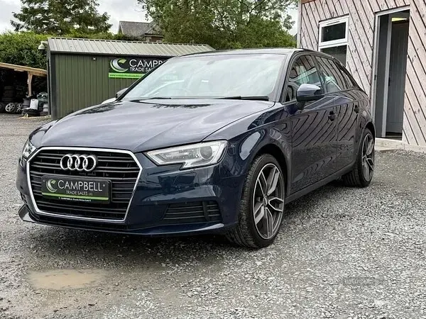 Used Audi A3 150 HP (110 kW) 2016 Blue Hatchback