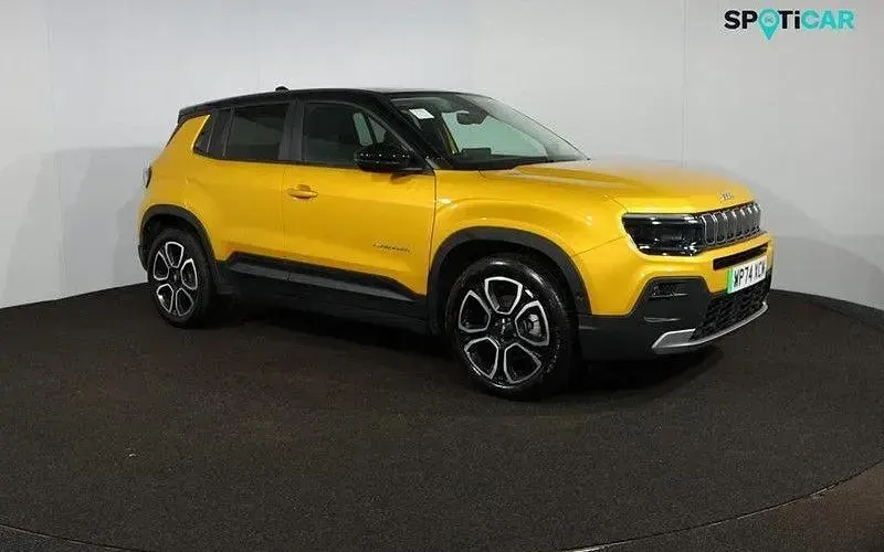 Begagnad Jeep Avenger Summit 114 kW (156 HK) 2024 SUV