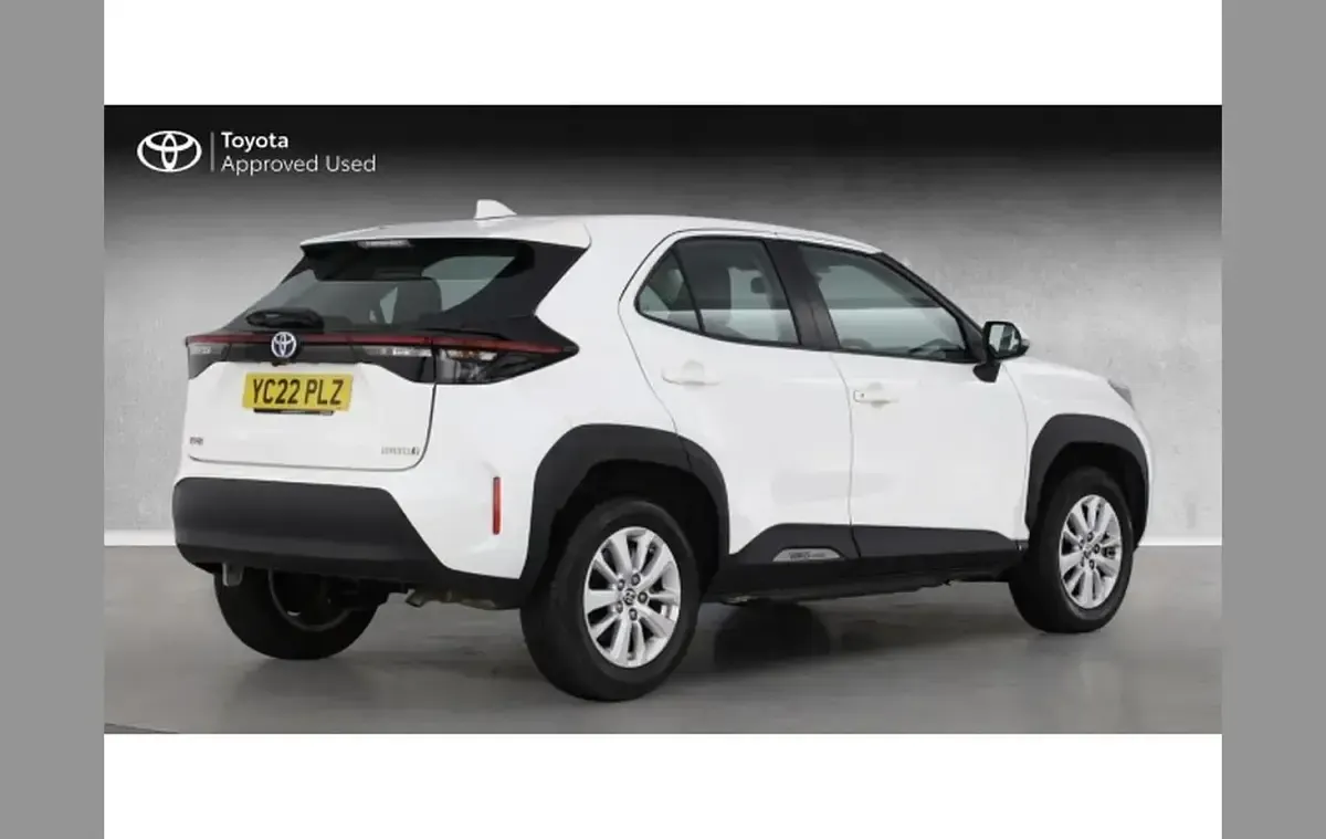 Used Toyota Yaris Cross 116 HP (85 kW) 2022 White SUV