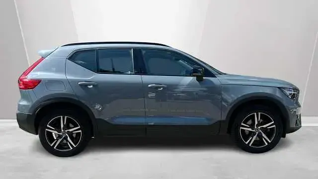 Usado Volvo XC40 Plus 194 HP (142 kW) 2023 SUV