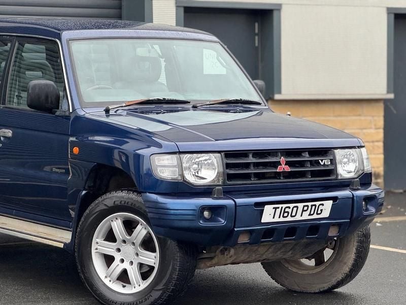 Used Mitsubishi Pajero 1999 Blue SUV