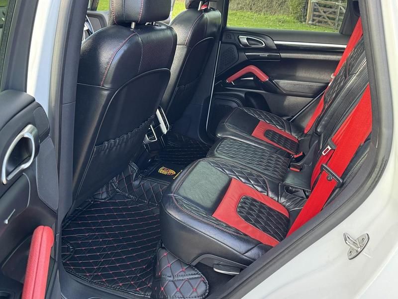 Used Porsche Cayenne 2012 White SUV