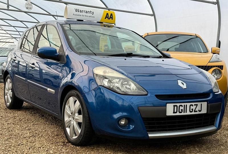 Blue Used 2011 Renault Clio II GT-Line Hatchback | £1,999 (Good price) - Image 1/4