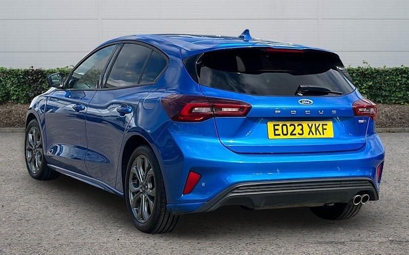 Used Ford Focus ST-Line 125 HP (91 kW) 2023 Blue Hatchback