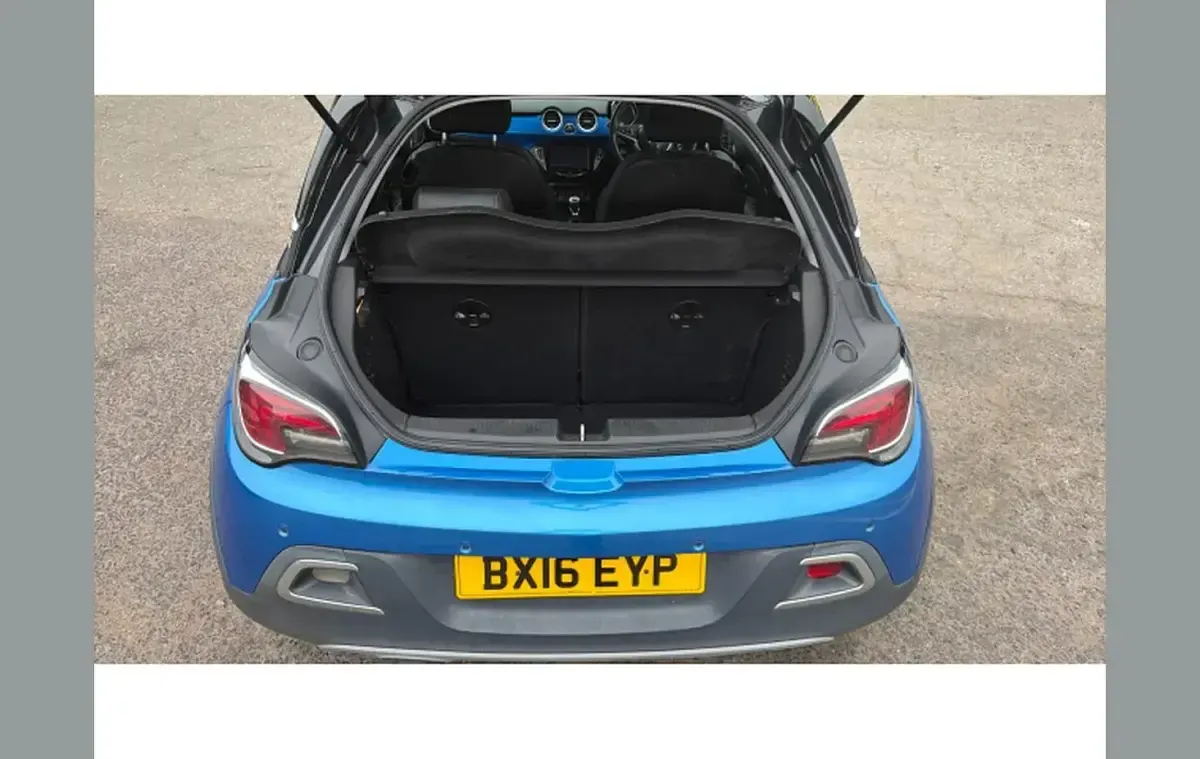 Used Vauxhall Adam Rocks 87 HP (63 kW) 2016 Blue Hatchback