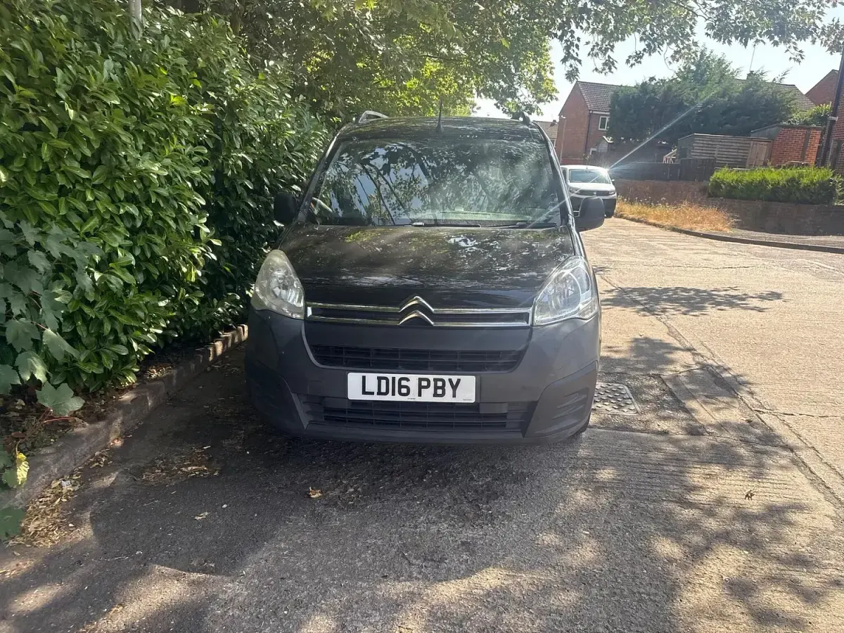 Used Citroën Berlingo 2016 Black MPV