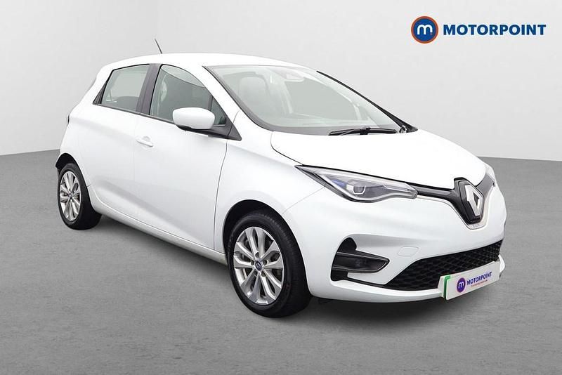 White Used 2021 Renault Rapid Iconic Hatchback | £10,049 (Fair price) - Image 1/4