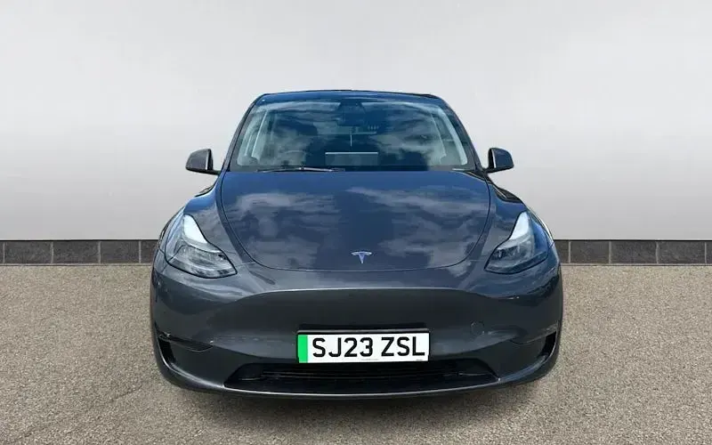Used Tesla Model Y Long Range AWD 286 kW (389 HP) 2025 SUV