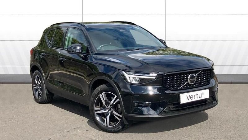 Used 2022 Volvo XC40 Plus SUV | £26,990 (Good price) - Image 1/4