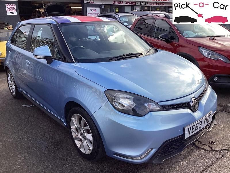 Used MG MG3 106 HP (77 kW) 2014 Blue Hatchback