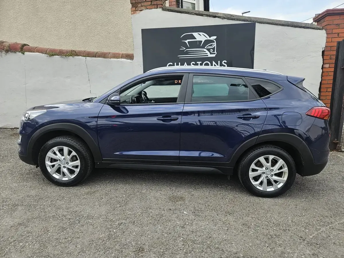 Used Hyundai Tucson SE 132 HP (97 kW) 2019 Blue SUV