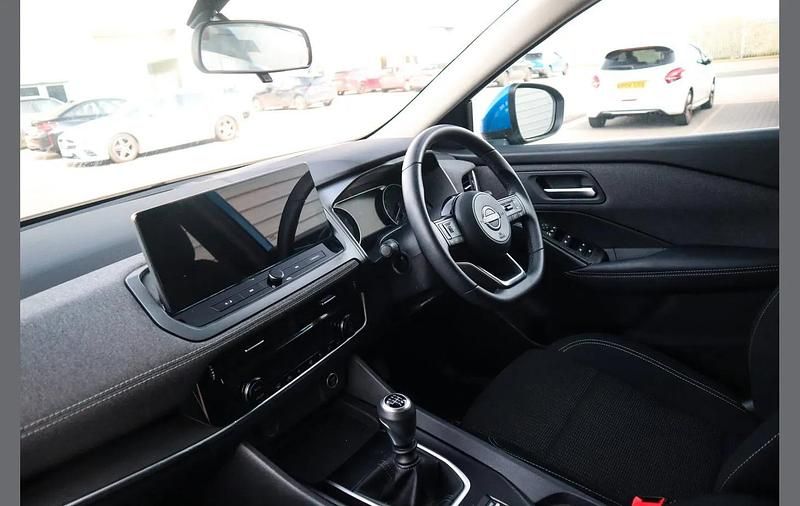 Used Nissan Qashqai Acenta Premium 138 HP (101 kW) 2025 Blue SUV