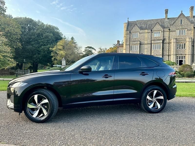 Ultimate black Used 2023 Jaguar F-Pace R-Dynamic SUV | £38,995 (A bit pricey) - Image 1/3